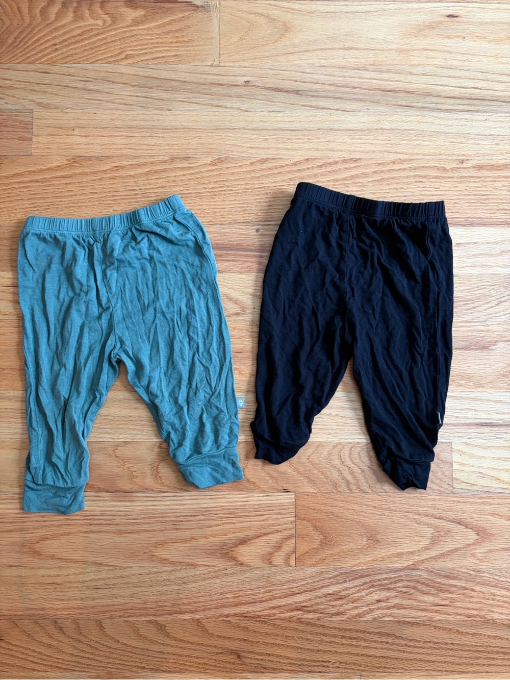 Kyte BABY Kids Stretchy Pull-On Bottoms - Green and Black